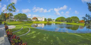 SAINT ANDREW’S SCHOOL Campus Lake